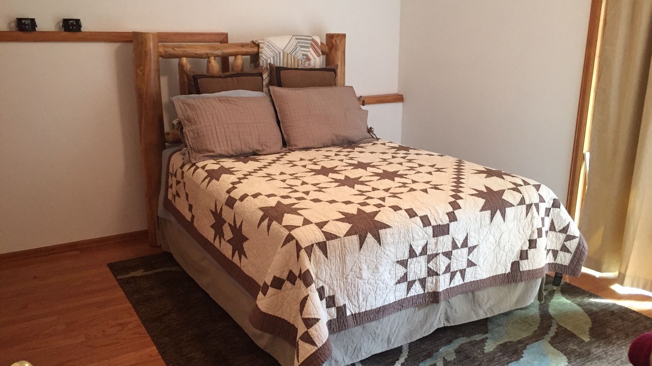 Photo of Bedroom in Green Mountain Falls