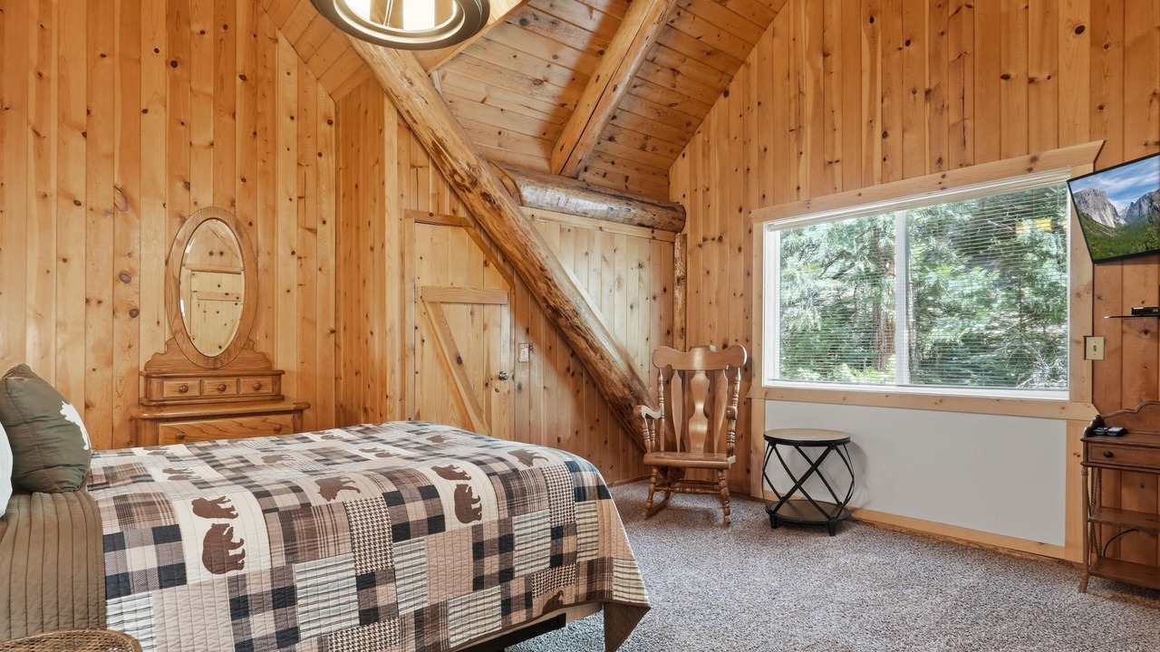 Photo of Bedroom in Yosemite West