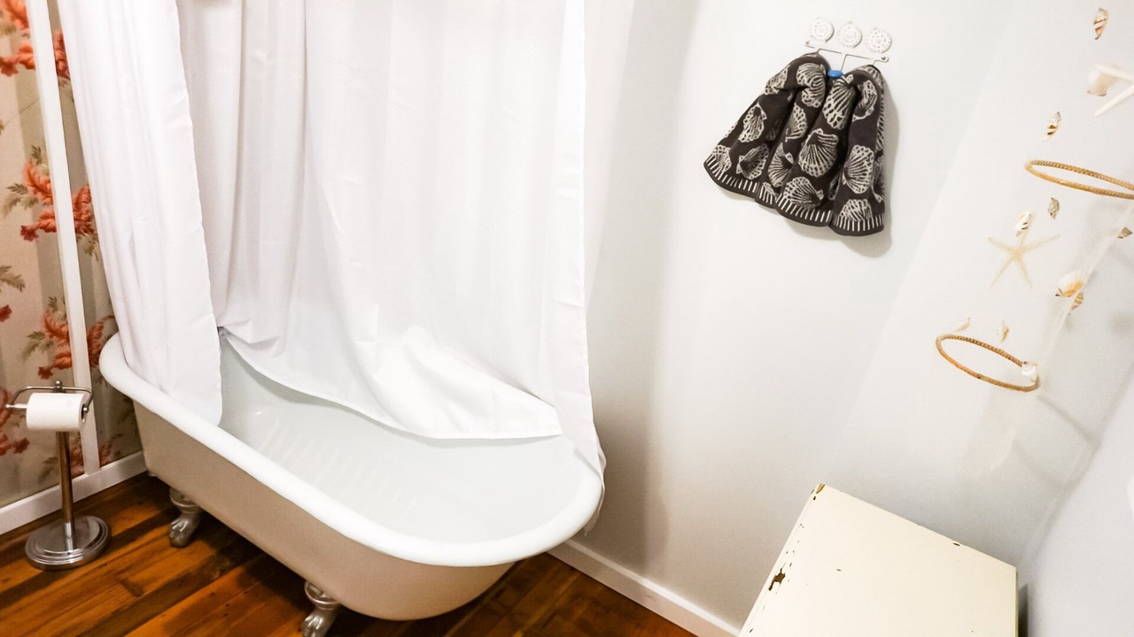 Photo of Bathroom in Drake