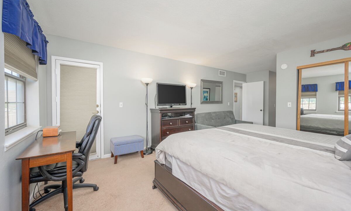 Photo of Bedroom in Bullhead City
