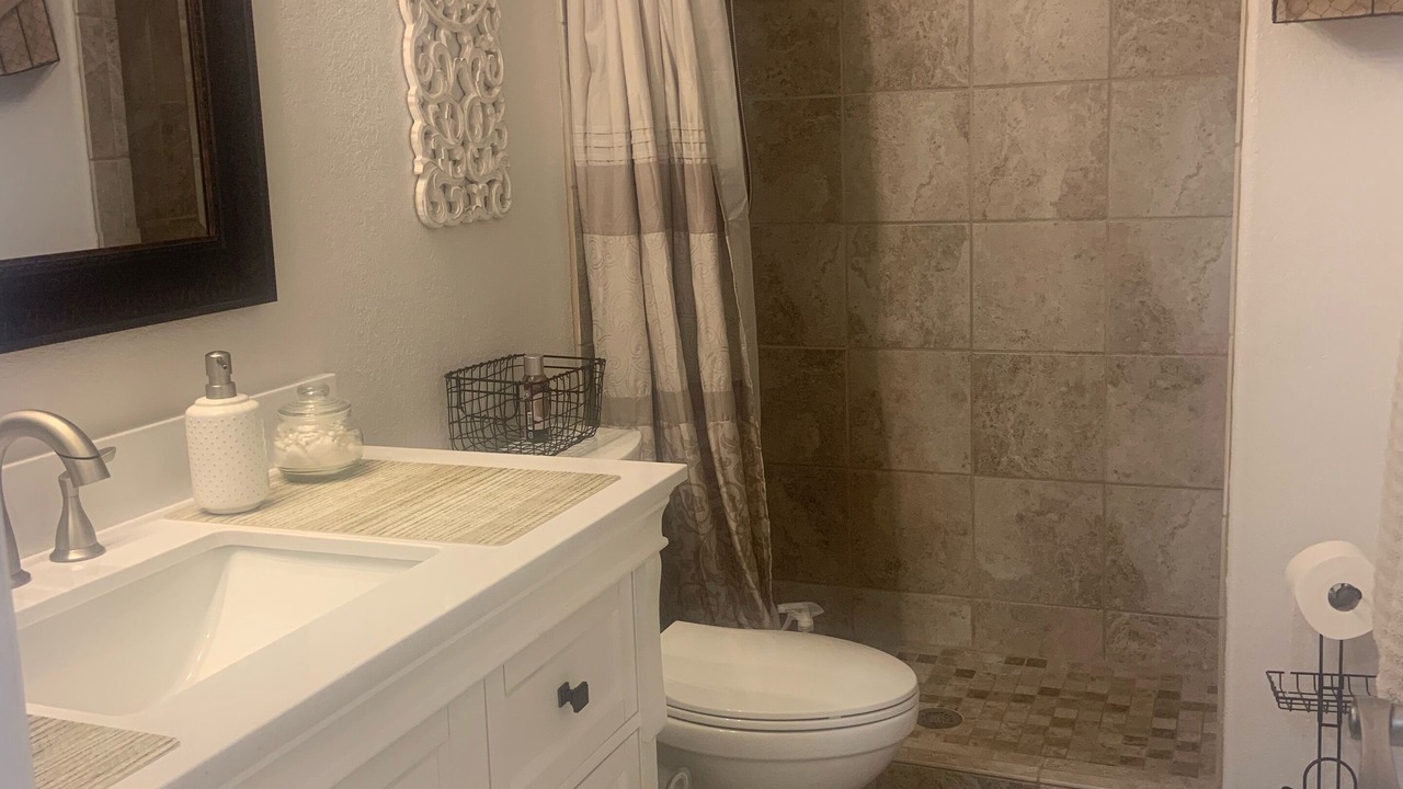 Photo of Bathroom in Gleneagle