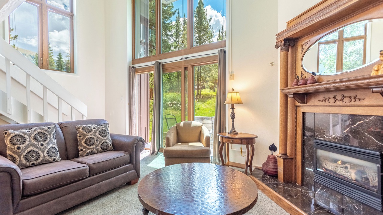 Photo of Livingroom in Copper Mountain Village