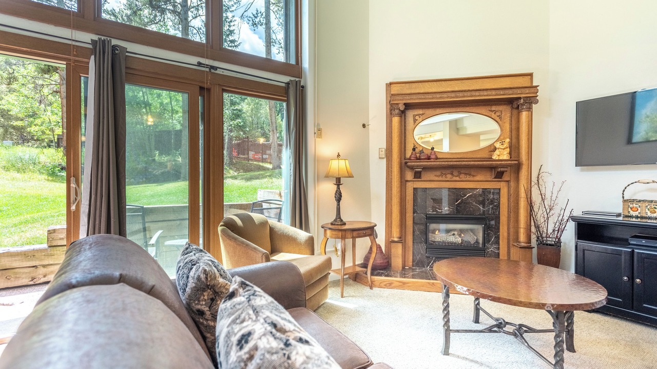 Photo of Livingroom in Copper Mountain Village