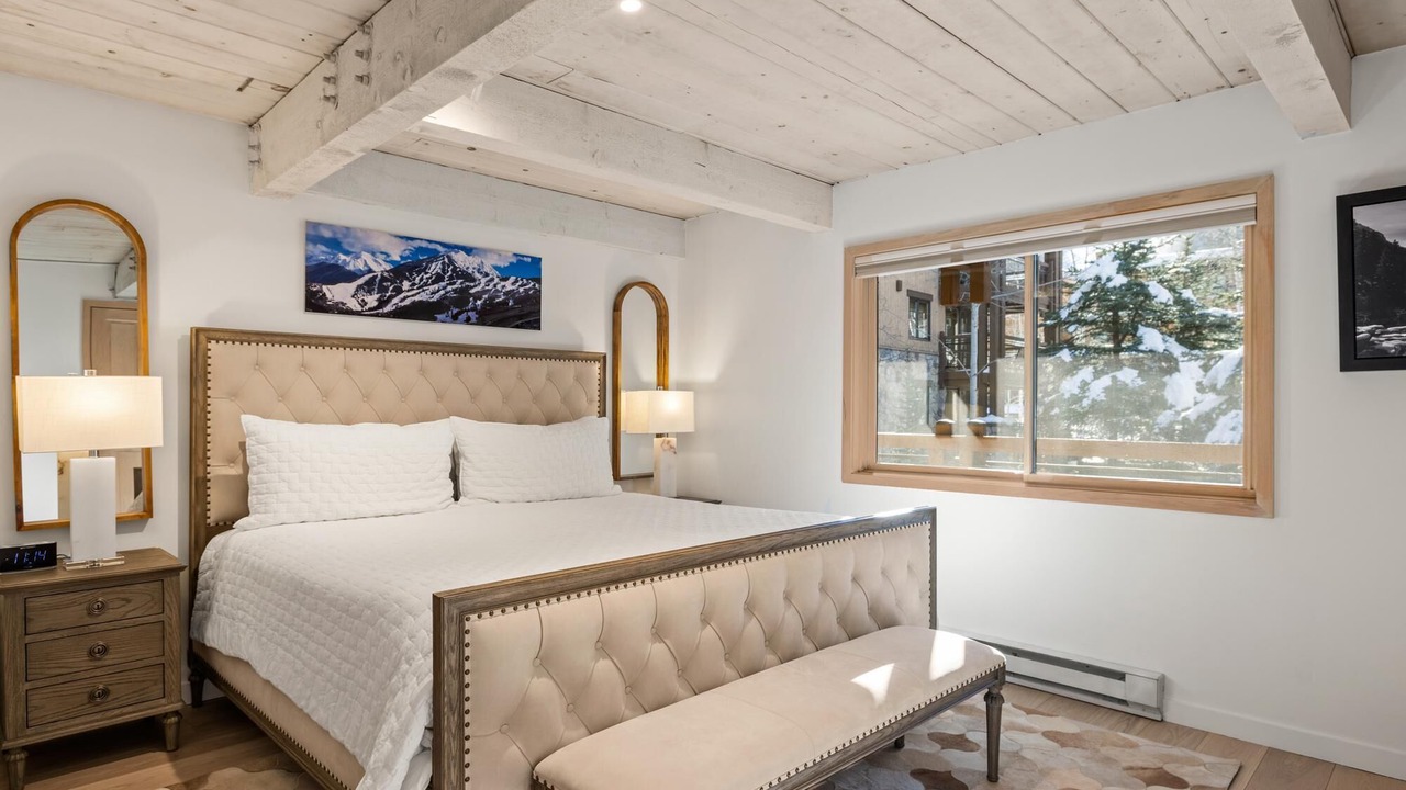 Photo of Bedroom in Aspen
