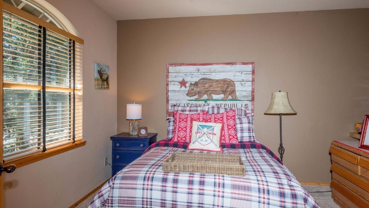 Photo of Bedroom in Shaver Lake
