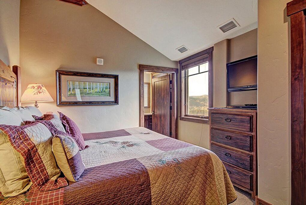 Photo of Bedroom in Breckenridge
