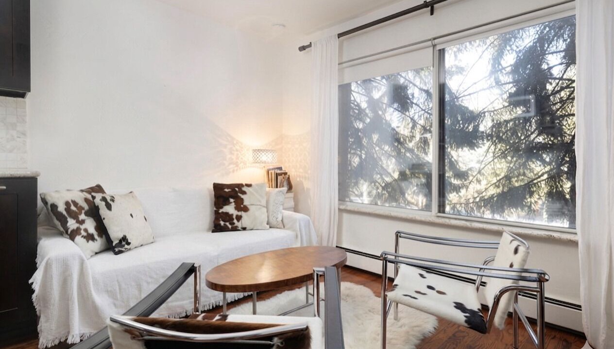 Photo of Livingroom in Aspen