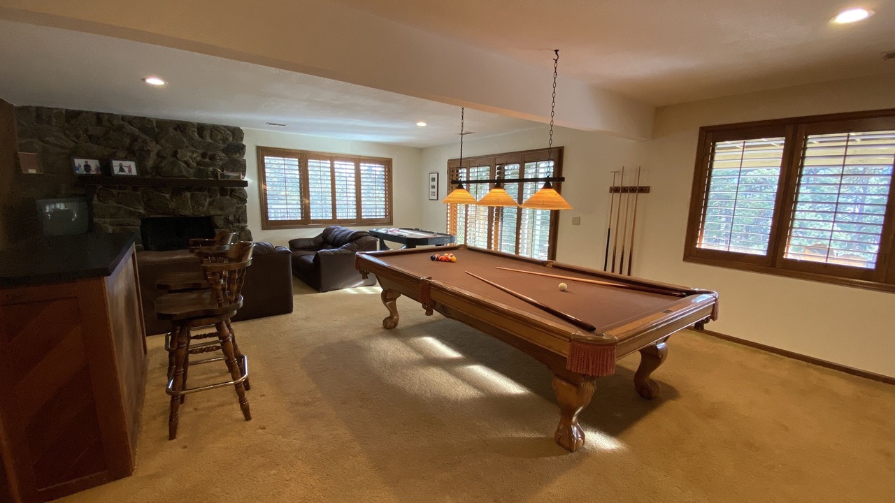Photo of Bedroom in Hiwan Estates And Fairway