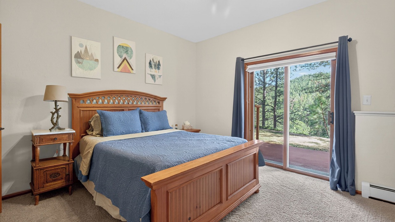 Photo of Bedroom in Pine