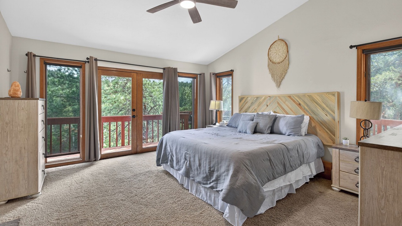 Photo of Bedroom in Pine