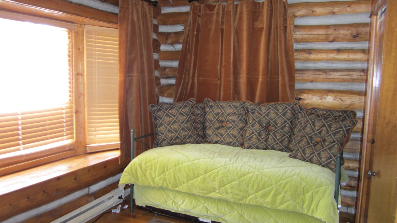 Photo of Bedroom in Timbercreek Lodges