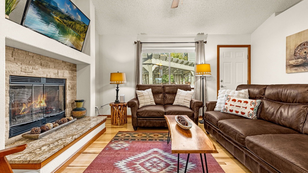 Photo of Livingroom in Northeast Colorado Springs