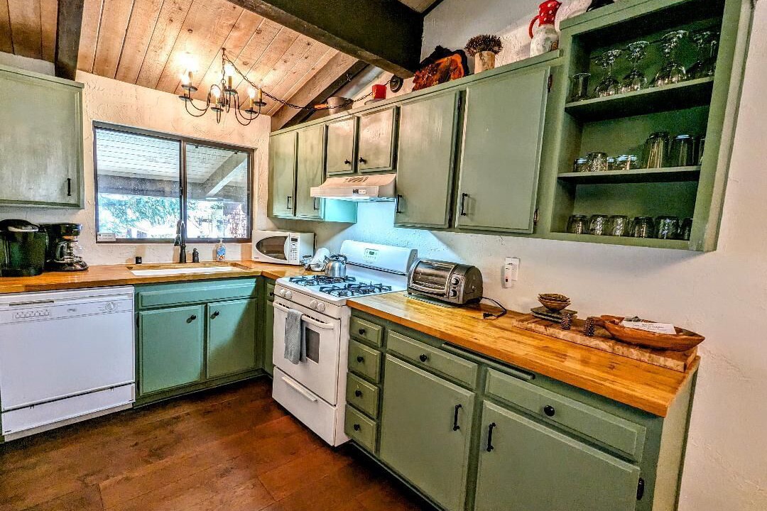 Photo of Kitchen in Big Bear Lake
