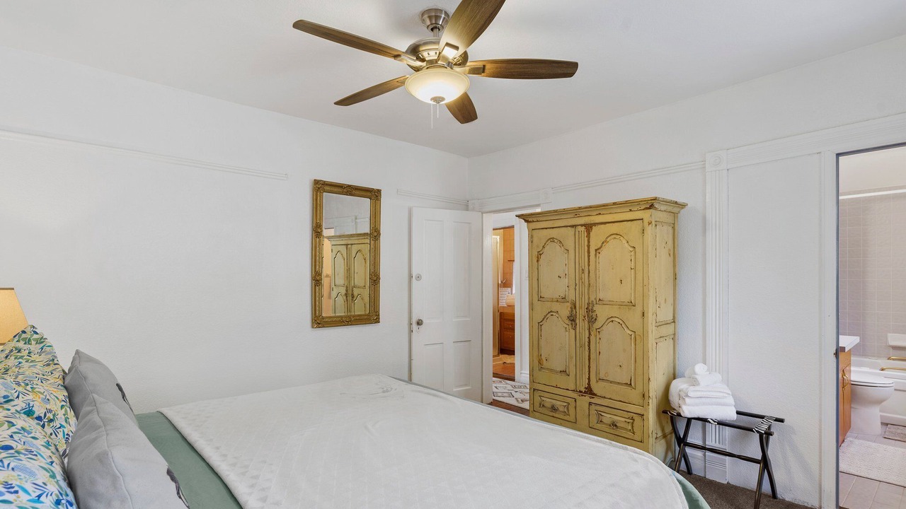 Photo of Bedroom in Idaho Springs