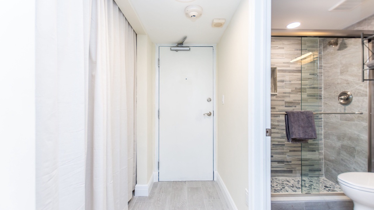 Photo of Bathroom in Galt Mile