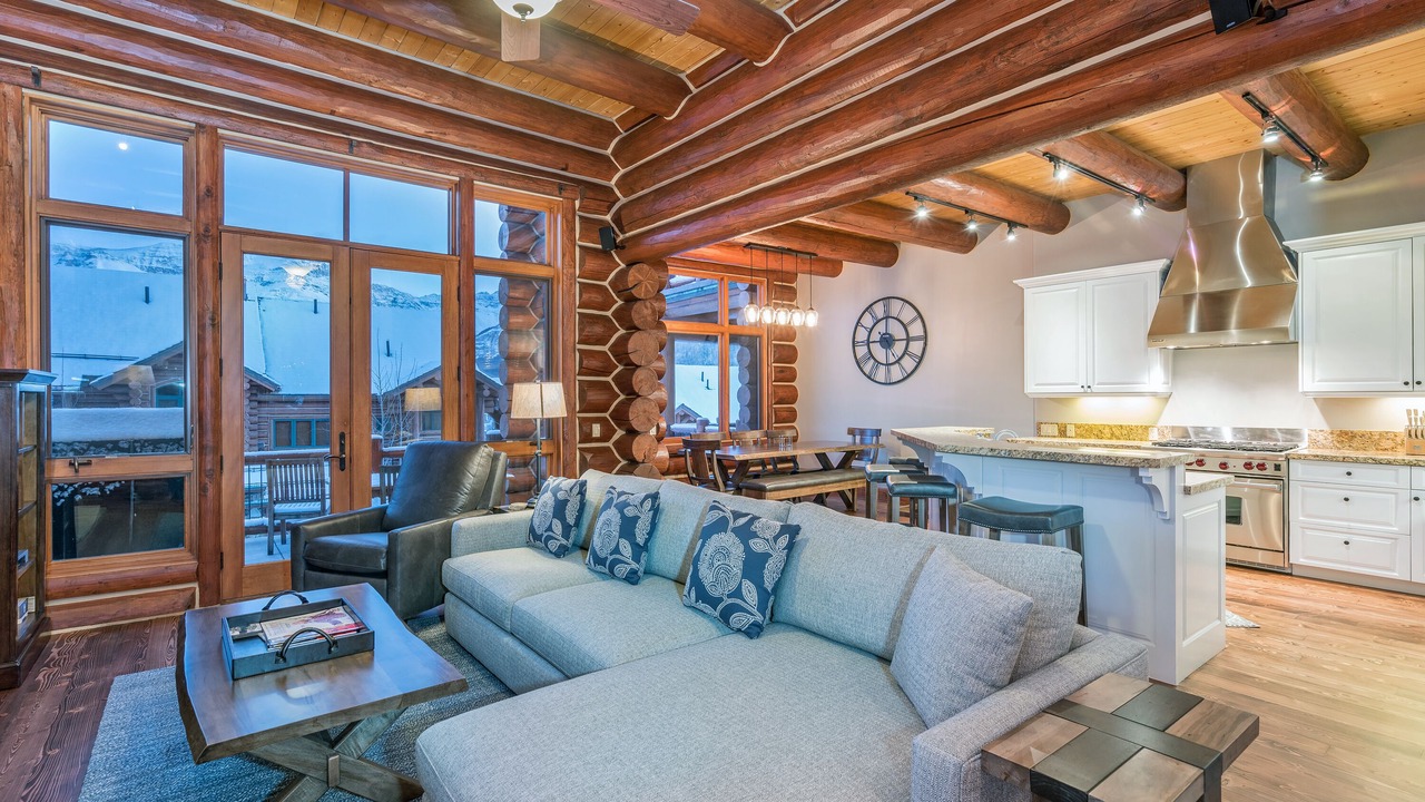 Photo of Livingroom in Mountain Village