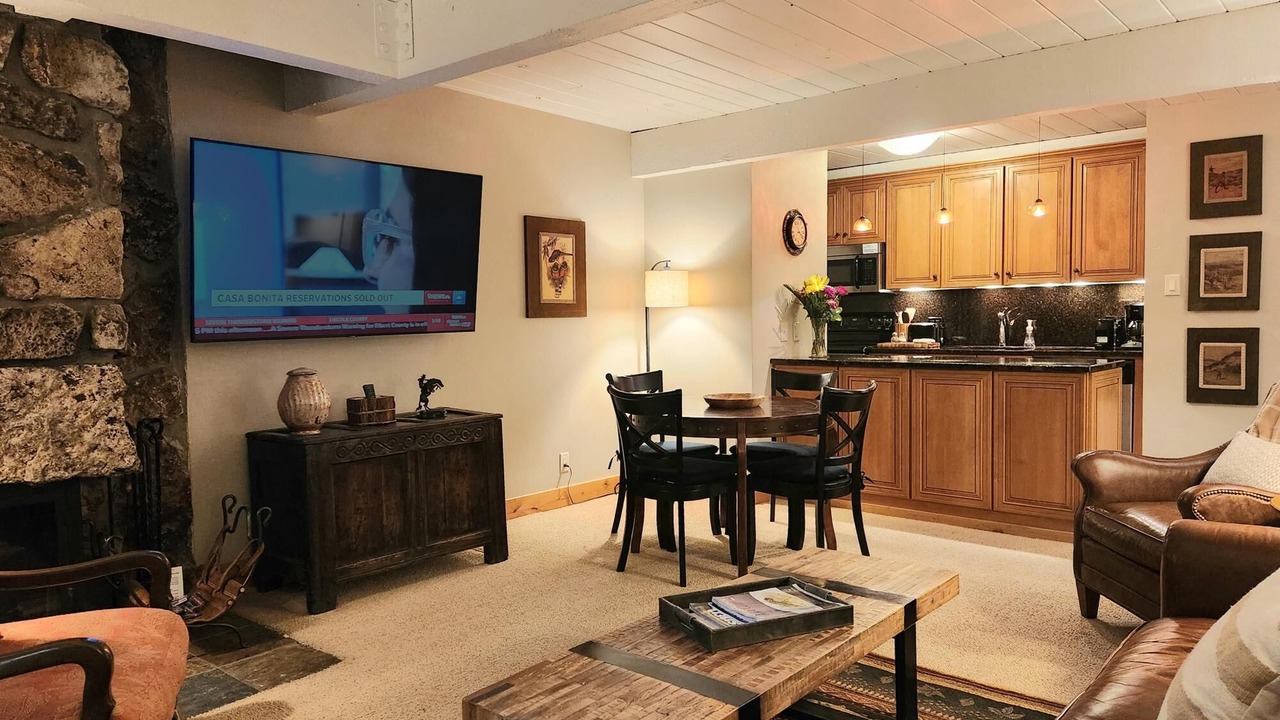 Photo of Livingroom in Aspen