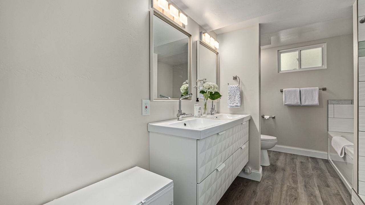 Photo of Bathroom in Goldsmith