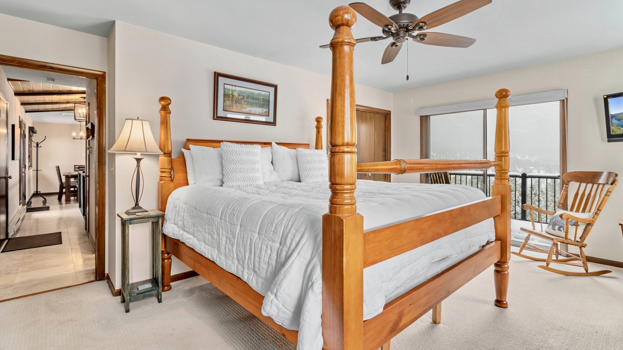 Photo of Bedroom in Windcliff Estates