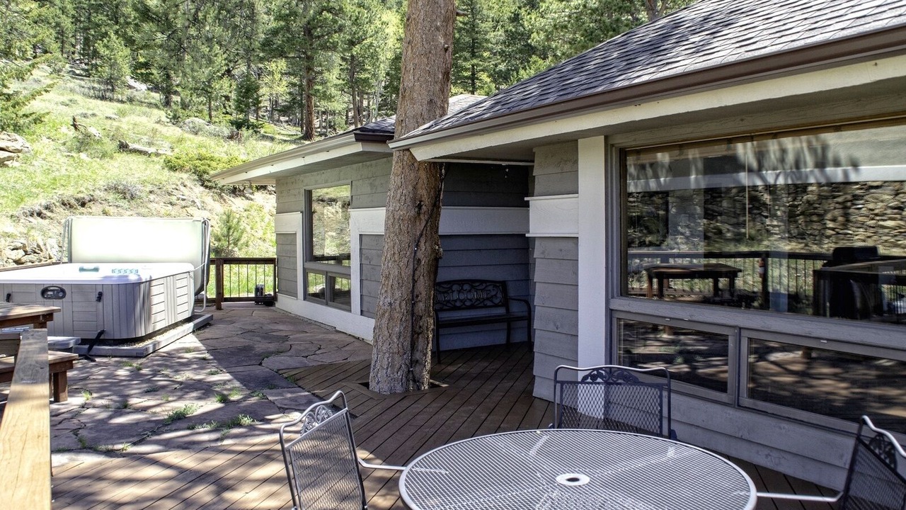 Photo of Outdoor in Windcliff Estates