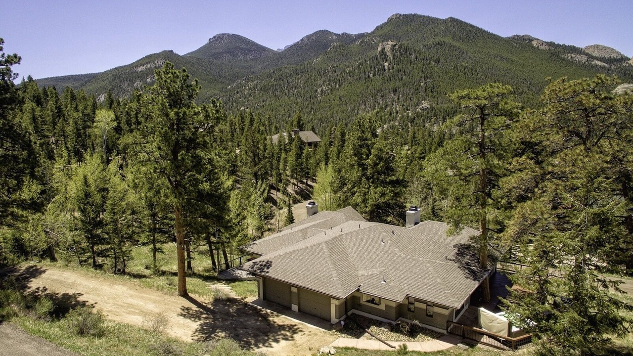 Photo of Others in Windcliff Estates
