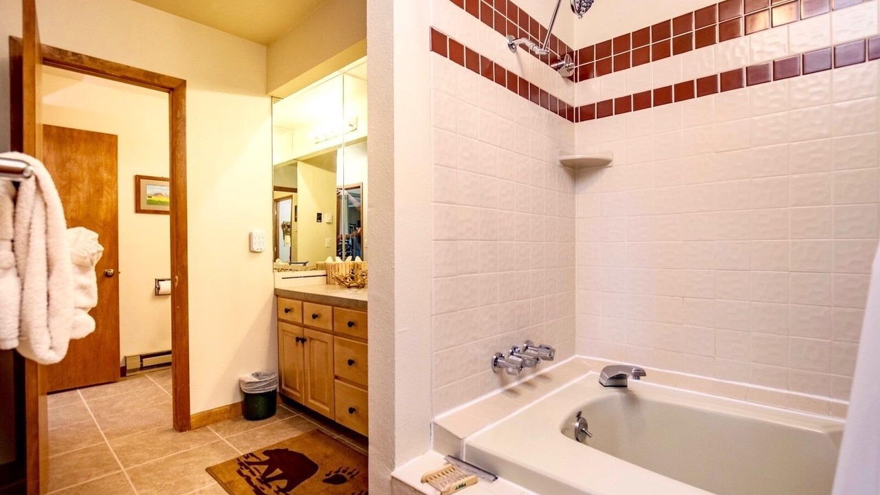 Photo of Bedroom in Windcliff Estates