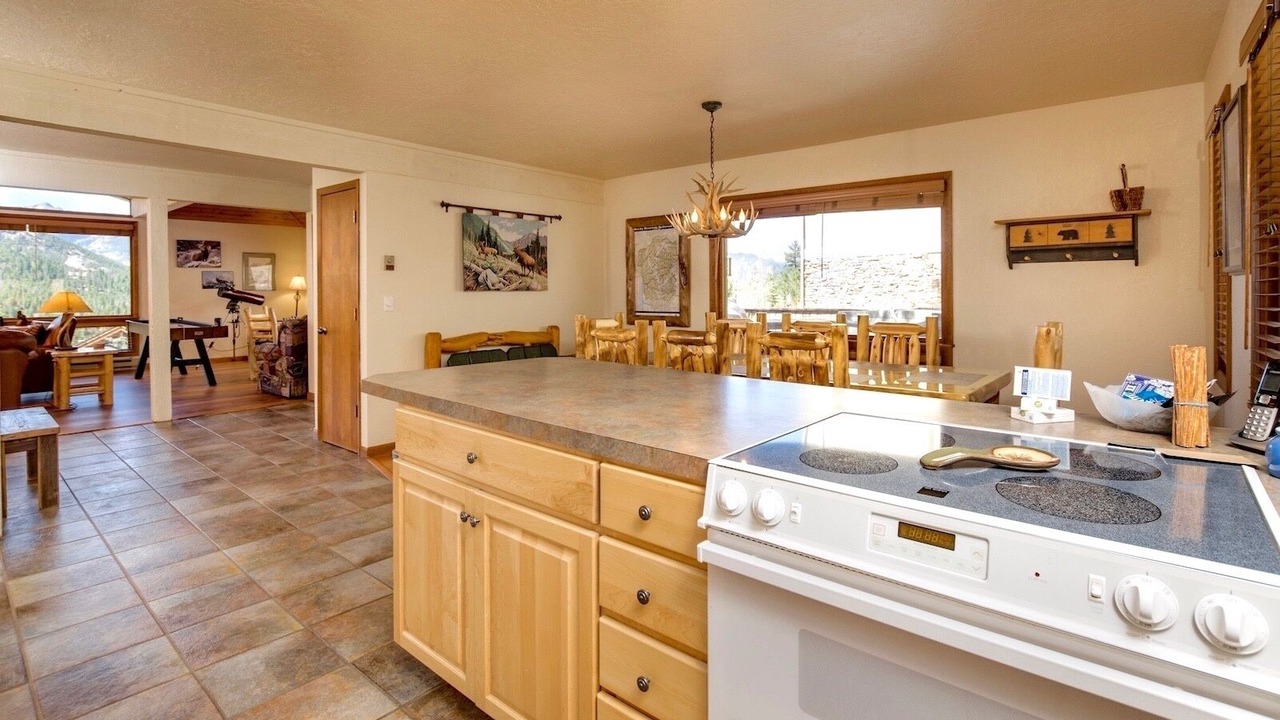 Photo of Bedroom in Windcliff Estates