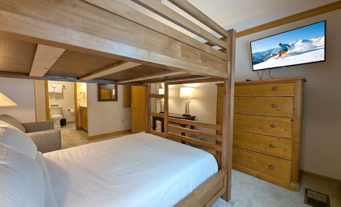 Photo of Bedroom in Mountain House
