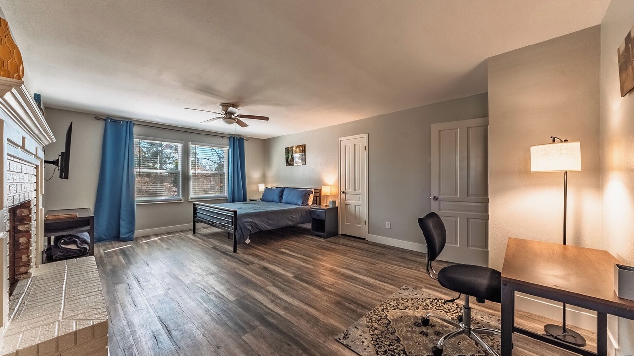 Photo of Bedroom in Broadmoor