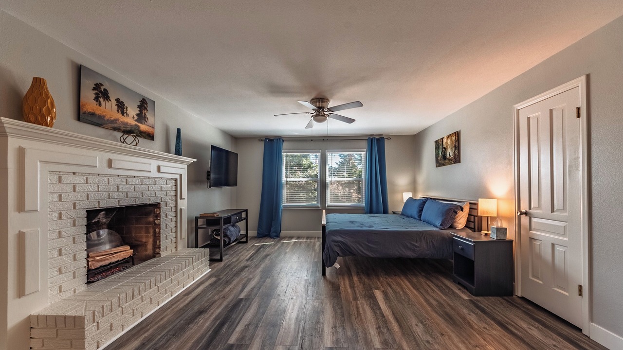 Photo of Bedroom in Broadmoor