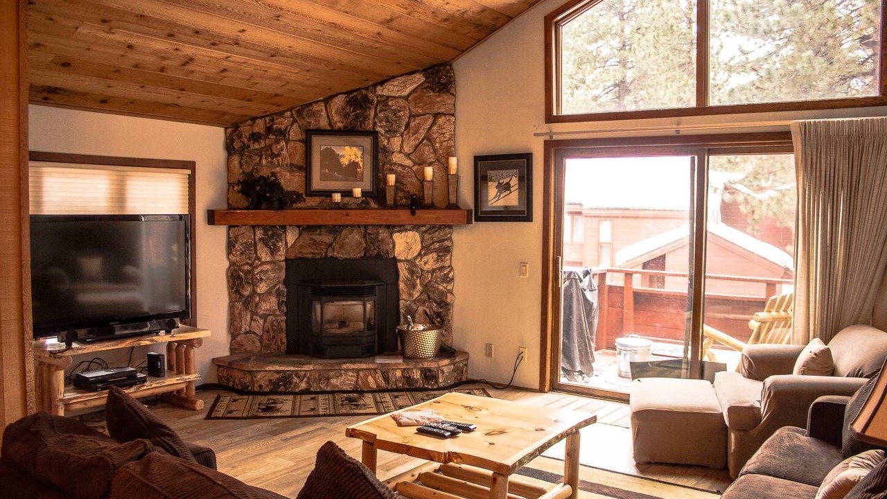 Photo of Livingroom in Mammoth Lakes