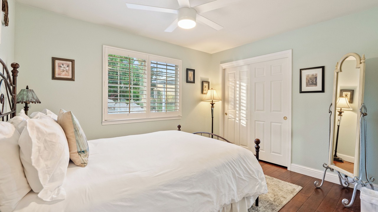 Photo of Bedroom in Templeton