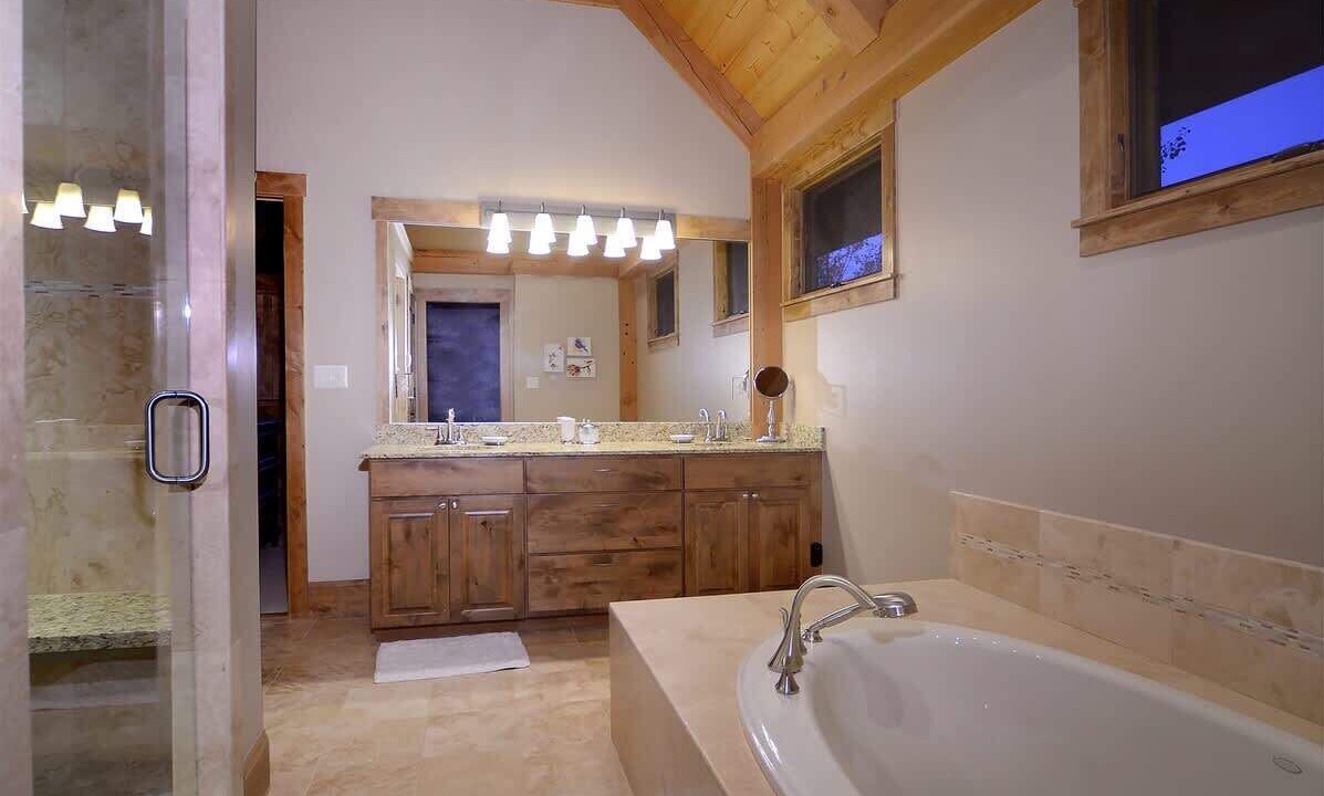 Photo of Bathroom in Mount Crested Butte