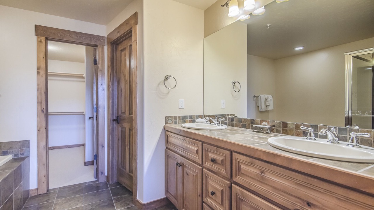 Photo of Bathroom in Bear Crossing