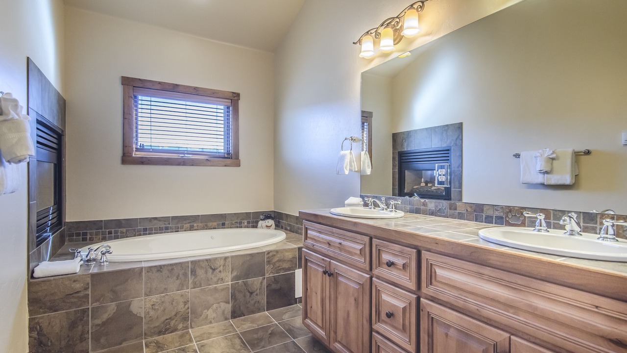 Photo of Bathroom in Bear Crossing