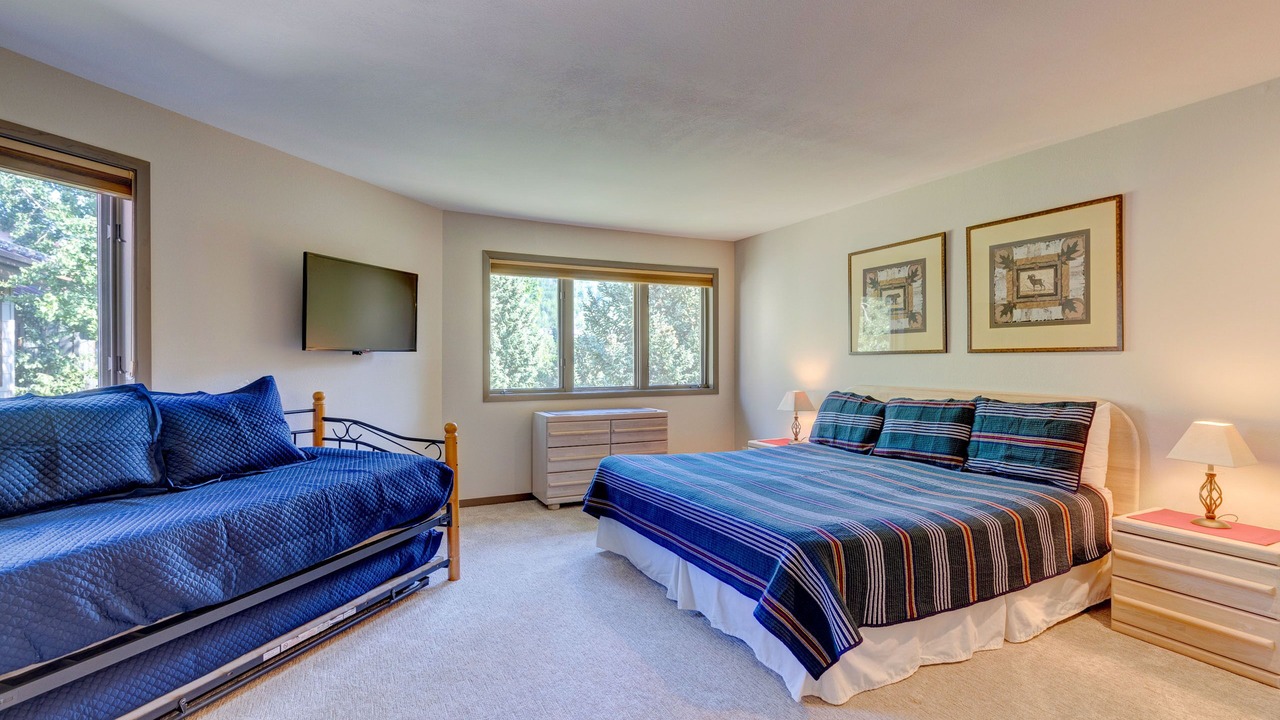 Photo of Bedroom in Mountain House