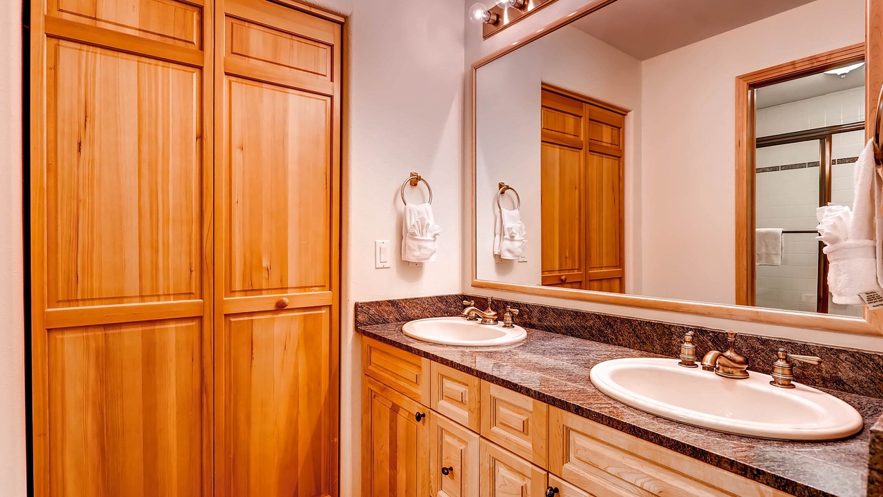 Photo of Bathroom in Warrior's Mark
