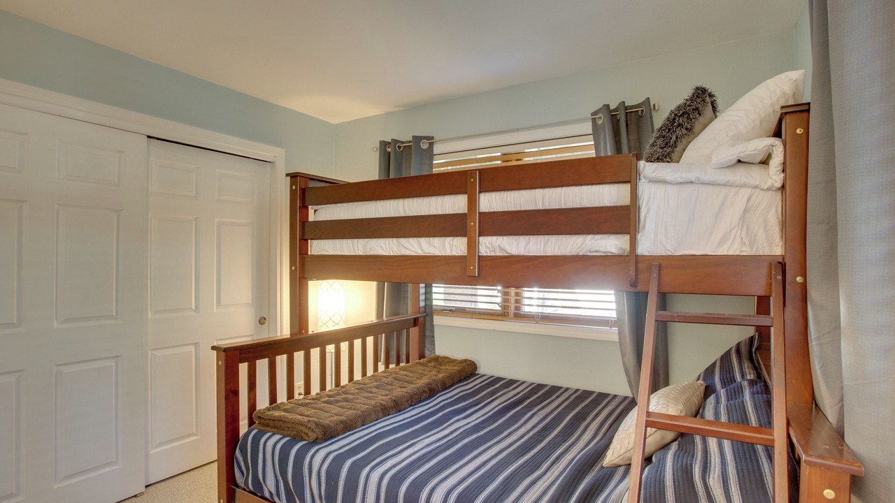 Photo of Bedroom in Avon