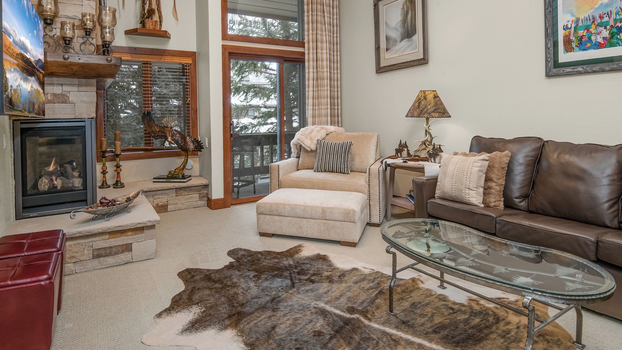 Photo of Livingroom in Avon