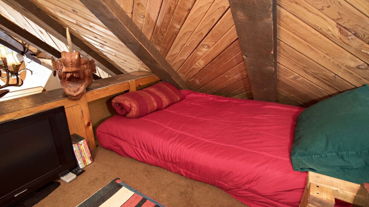Photo of Bedroom in Redstone