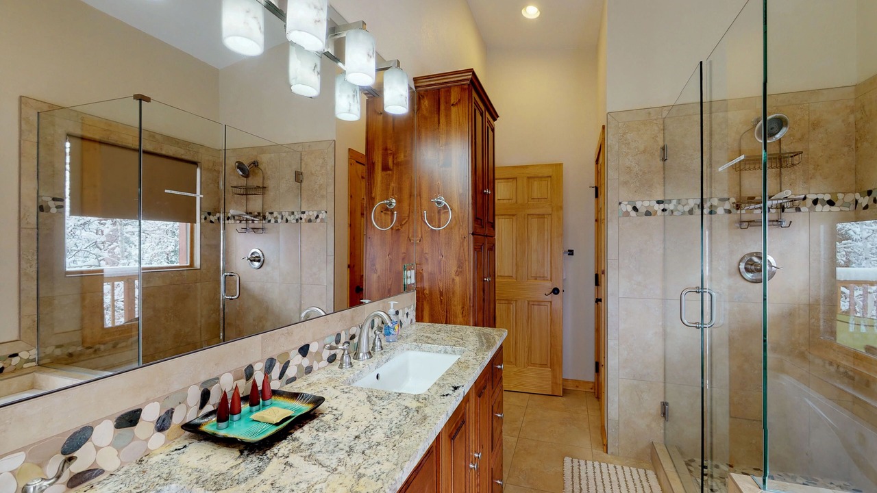 Photo of Bathroom in Green Mountain Falls