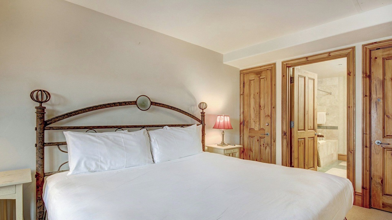 Photo of Bedroom in Beaver Creek