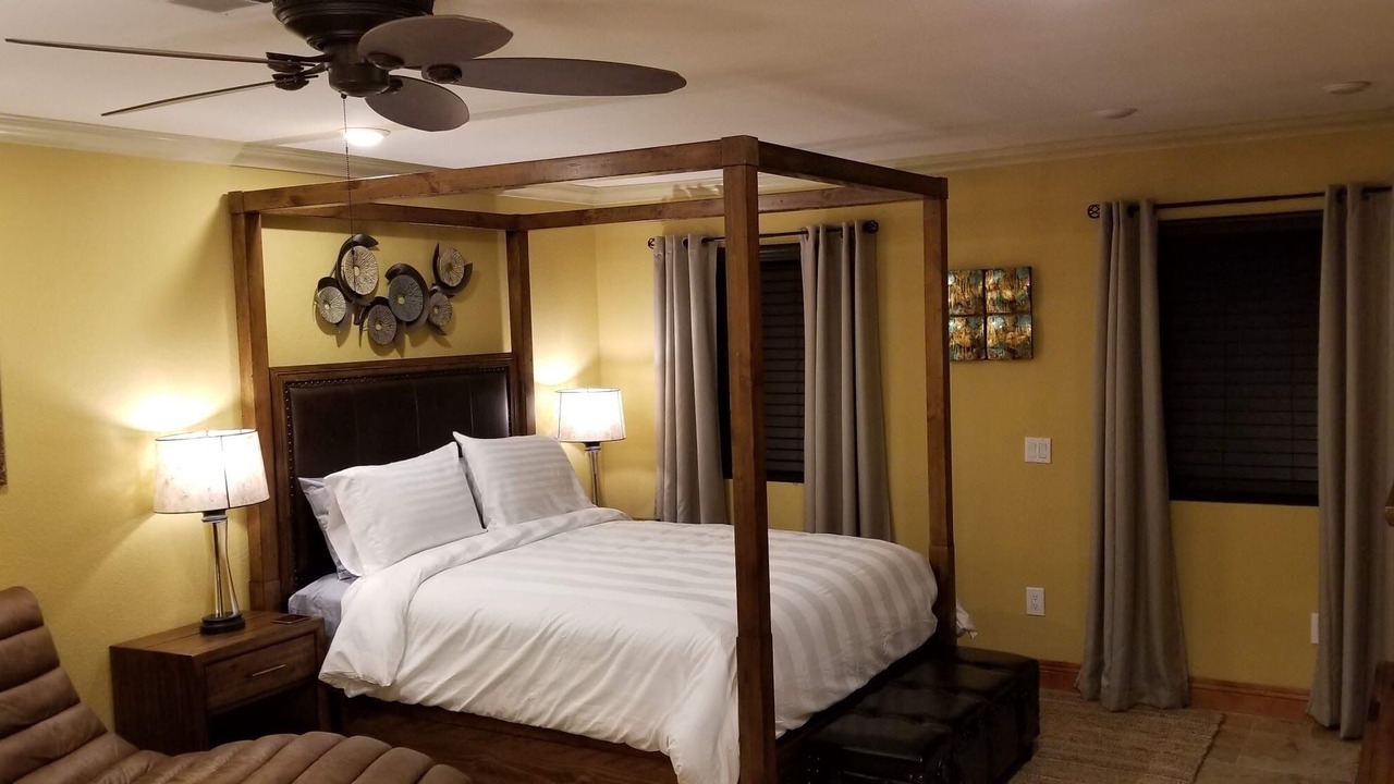 Photo of Bedroom in Chino Canyon