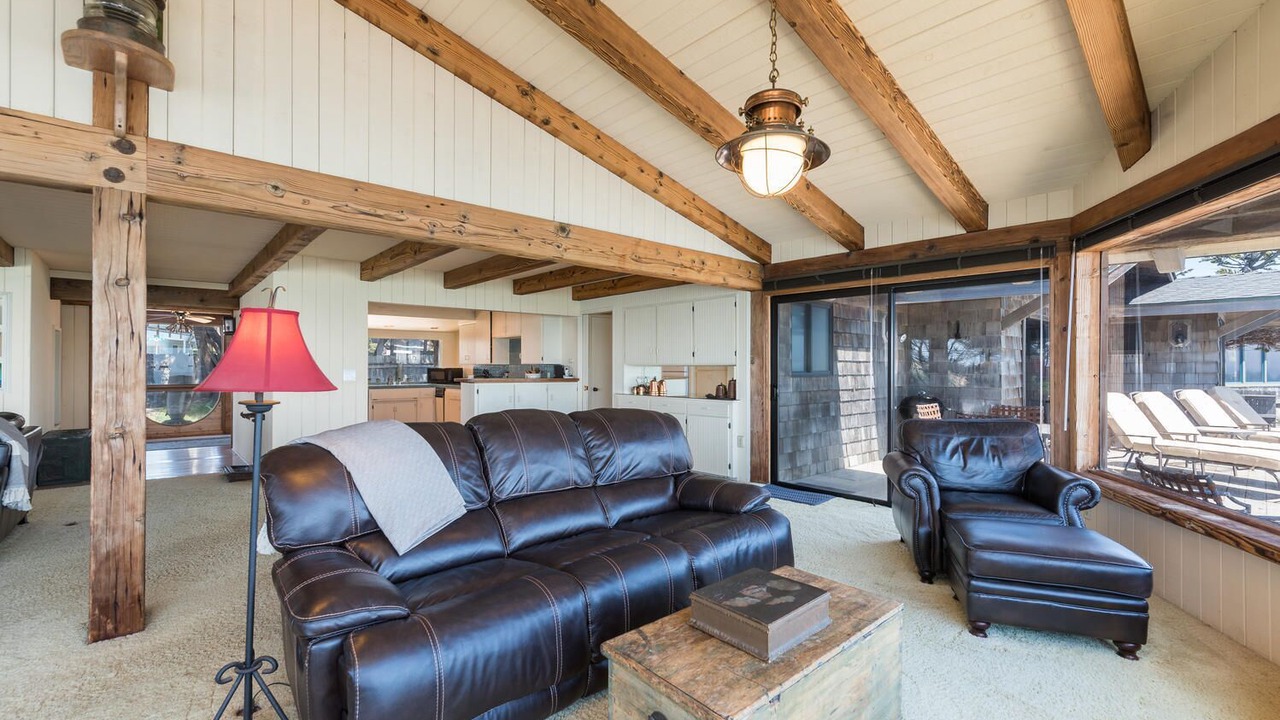 Photo of Livingroom in San Simeon