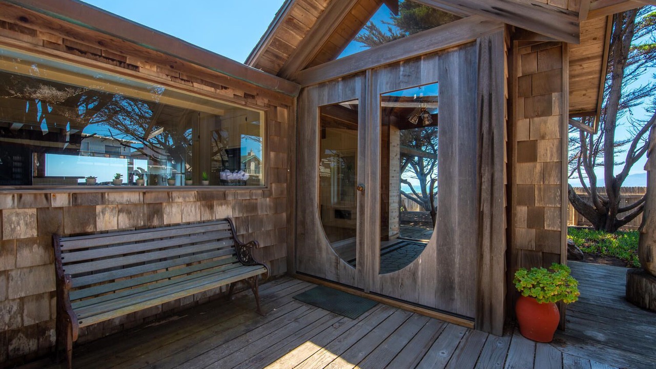 Photo of Patio Balcony in San Simeon