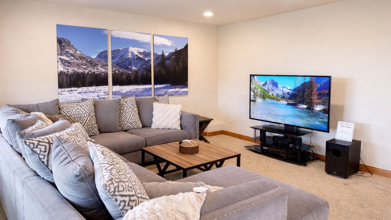 Photo of Livingroom in Grand Lake