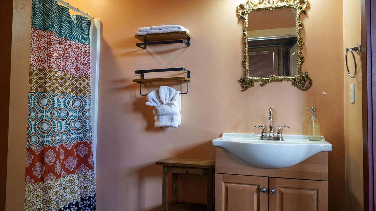 Photo of Bathroom in Silverton