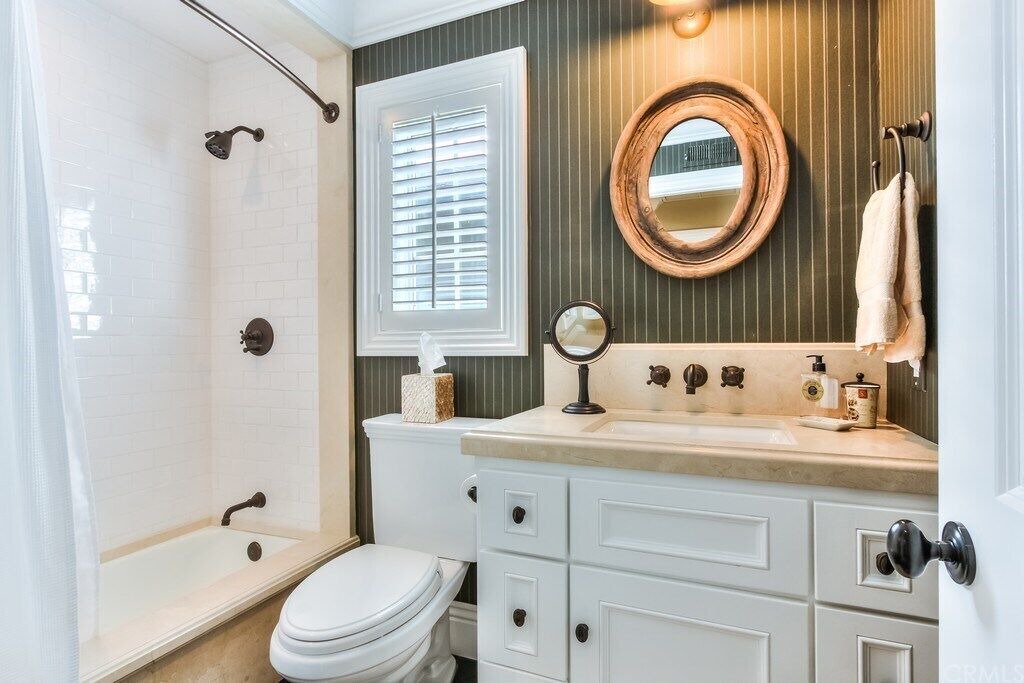 Photo of Bathroom in Harbor View