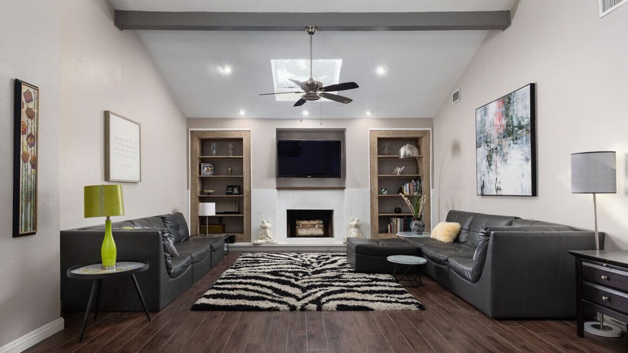 Photo of Livingroom in Brea