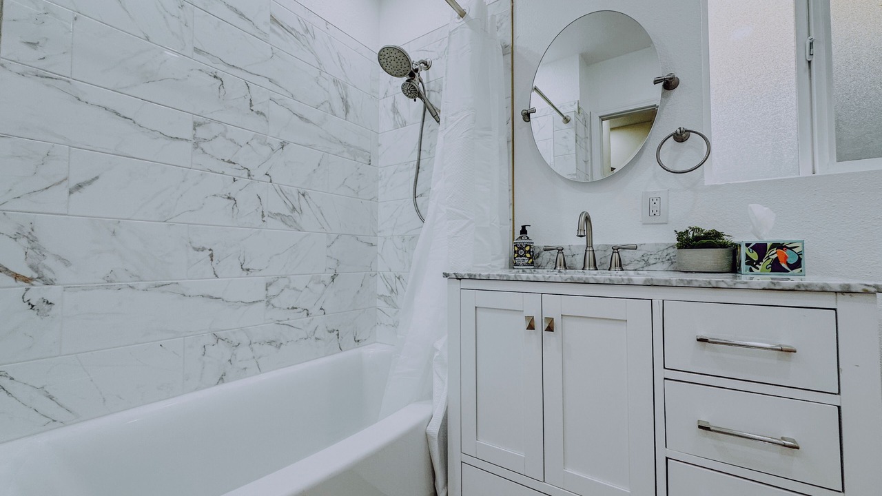 Photo of Bathroom in Los Angeles